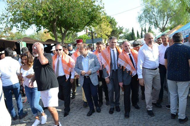 Didim 4. Zeytin Festivali renkli görüntülerle başladı