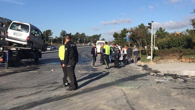 Arnavutköy'de trafik kazası: 2 yaralı 