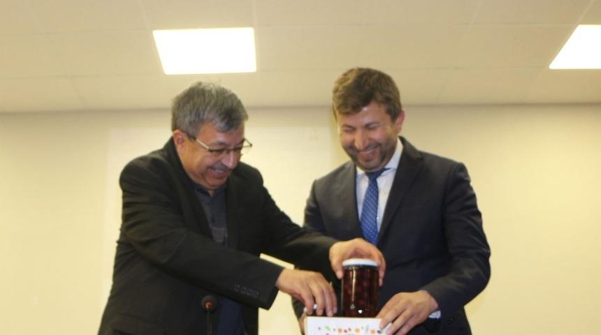 Yazar Hayati İnan&ccedil;: "Askerlerimize dua edelim"