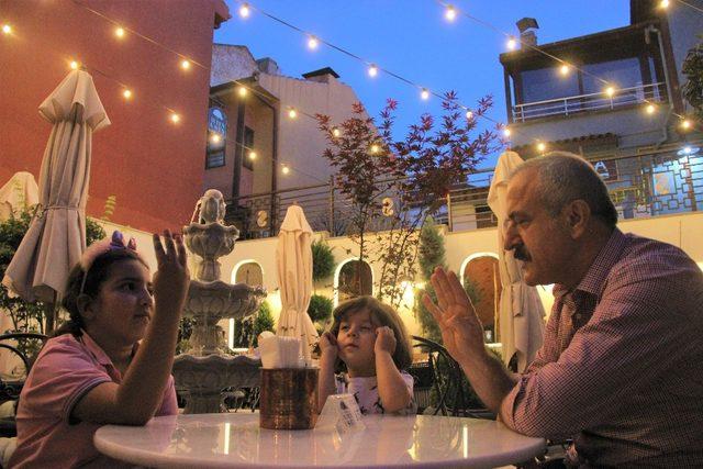 Dahi &ccedil;ocuklar burada yetişiyor 3