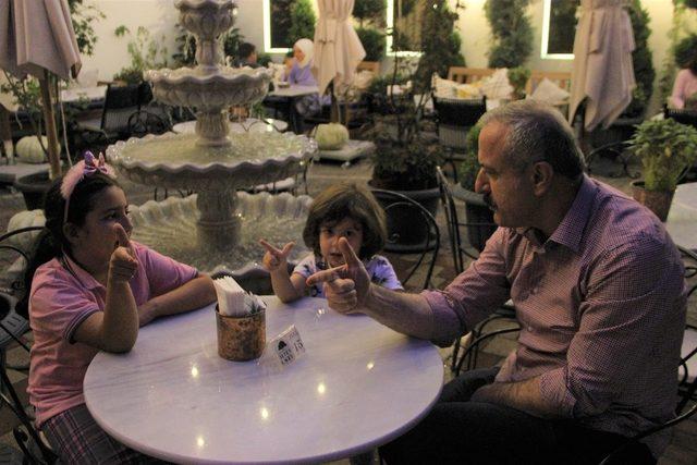 Dahi &ccedil;ocuklar burada yetişiyor 4