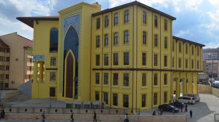 Kütahya Valiliği yeni yerinde hizmet vermeye başladı