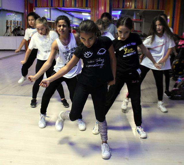 Minik dansçılar, Dünya Şampiyonası'nda Türkiye'yi temsil edecek