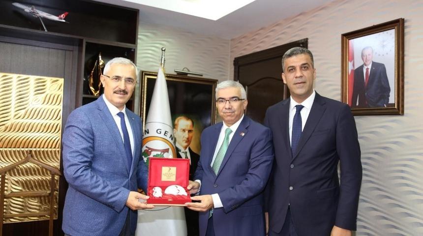 Kızılay, verilen her kan i&ccedil;in bir fidan dikiyor