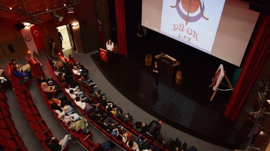 Geleneksel spor dallarına ilgisi olan öğrenciler bir araya geldi