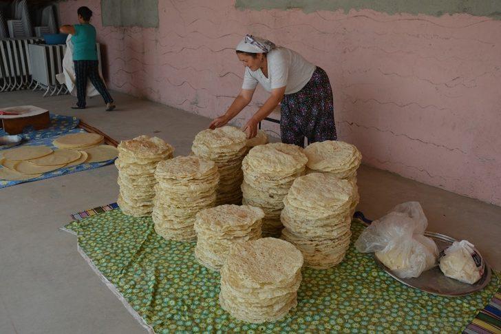 İmece usulü çalışarak aile bütçesine katkı sağlıyorlar G4