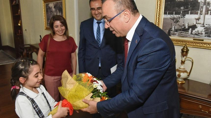 Rekortmen  okuldan Vali Soytürk’e ziyaret