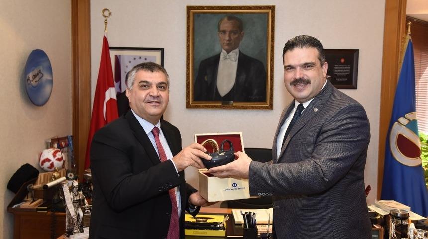 Dışişleri Bakan Yardımcısı Faruk Kaymak&ccedil;ı, Rekt&ouml;r &Ccedil;omaklı&rsquo;yı ziyaret etti