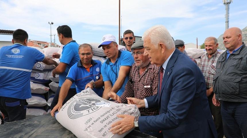 Muğla B&uuml;y&uuml;kşehir&rsquo;den tarım &uuml;reticisine 1 milyon TL destek