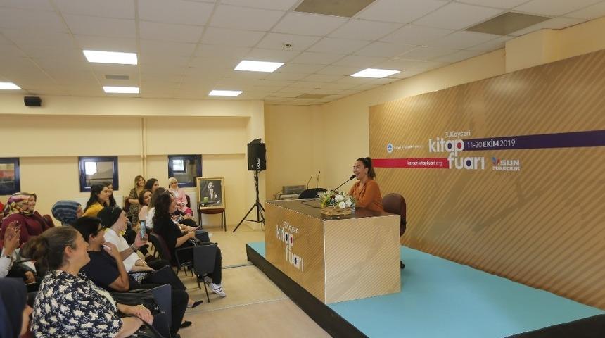 &Uuml;nl&uuml; Yazarlar Kayseri Kitap Fuarı&rsquo;nda okuyucularıyla buluştu