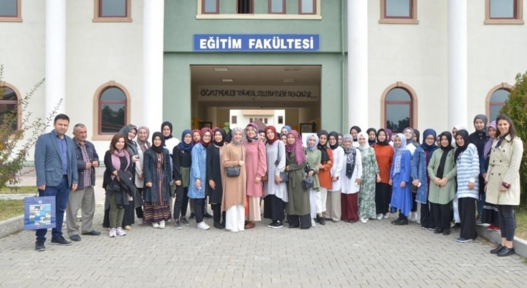 DP&Uuml; misafir &ouml;ğrencileri ağırlamaya devam ediyor