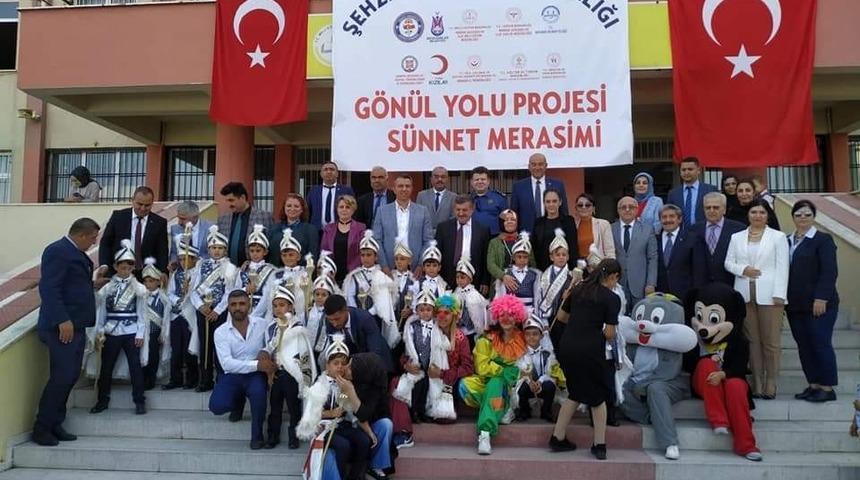 Manisa’da 50 çocuk için toplu sünnet şöleni