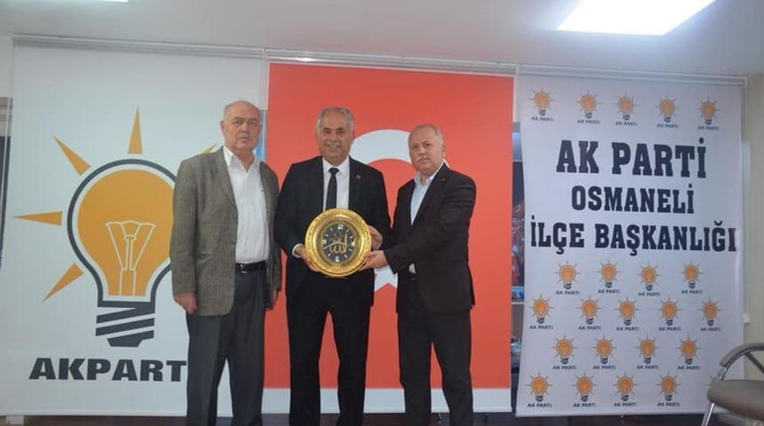 Başkan Yaman, AK Parti İl&ccedil;e Teşkilatı &uuml;yeleri ile bir araya geldi