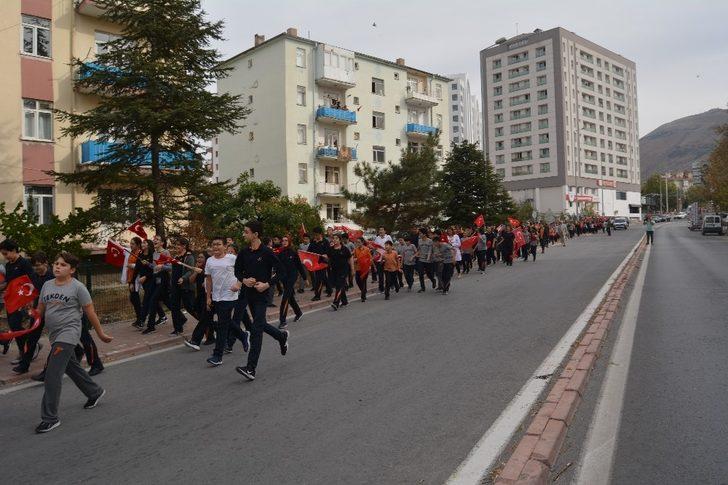 Tekden Koleji Öğrencilerinden Mehmetçiğe Komando Marşlı Destek G4