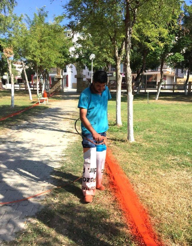 Toroslar’da park ve yeşil alanlara bakım