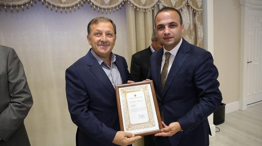 Kibar: &ldquo;Camiler manevi sığınaklarımız&rdquo;