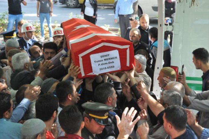 Barış Pınarı Harekatı şehitlerine son veda! G1