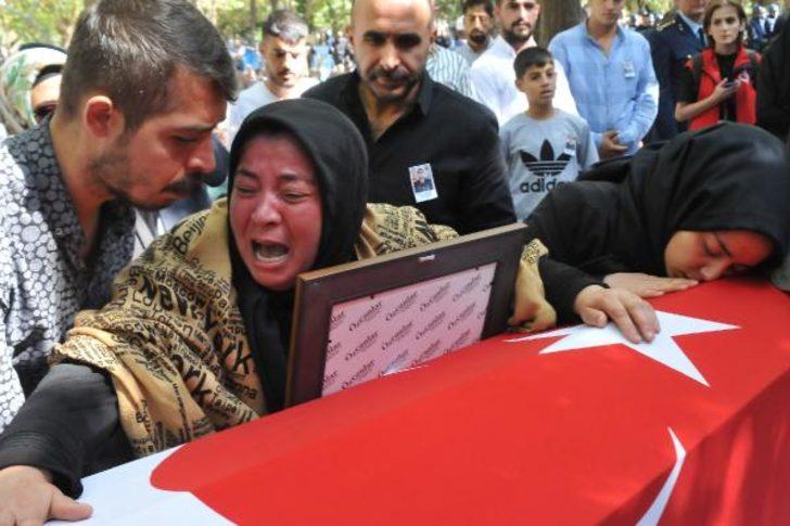 Barış Pınarı Harekatı şehitlerine son veda! G4