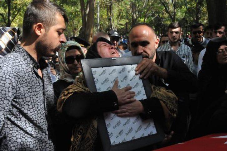 Barış Pınarı Harekatı şehitlerine son veda! G5