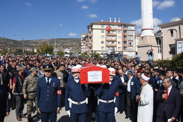 Bilecik'te Şehit Uzman Çavuş Bilgen'i 10 bin kişi uğurladı