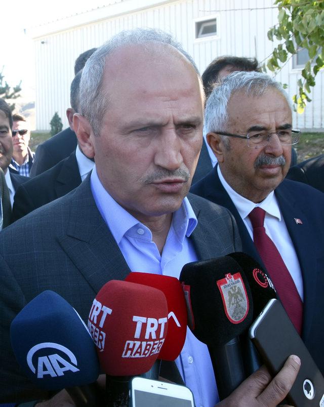 Bakan Turhan: Sivas- Ankara YHT hattı planlandığı şekilde devam ediyor
