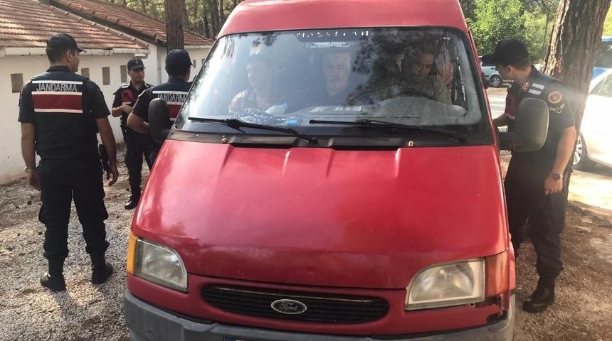 Marmaris&rsquo;te d&uuml;zensiz g&ouml;&ccedil;men operasyonu