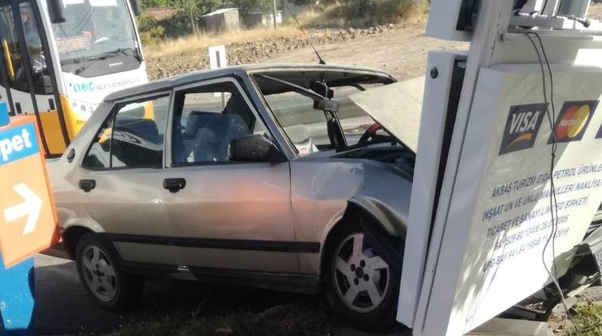 Ak&ccedil;adağ&rsquo;da trafik kazası: 1 yaralı