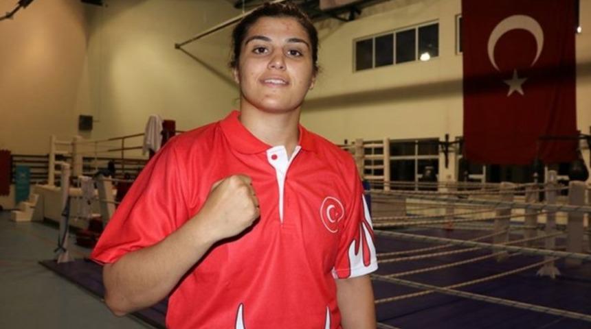 Elif Güneri 81 kiloda finalde