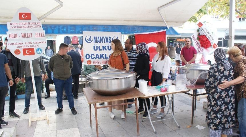 Manyas&rsquo;ta Barış Pınarı Harekatı i&ccedil;in aşure hayrı