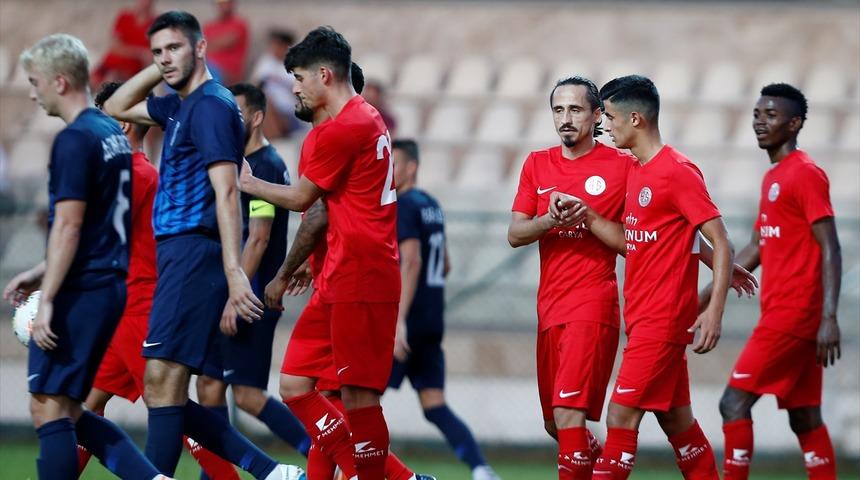 Antalyaspor 2 - 1 Desna Chernihiv