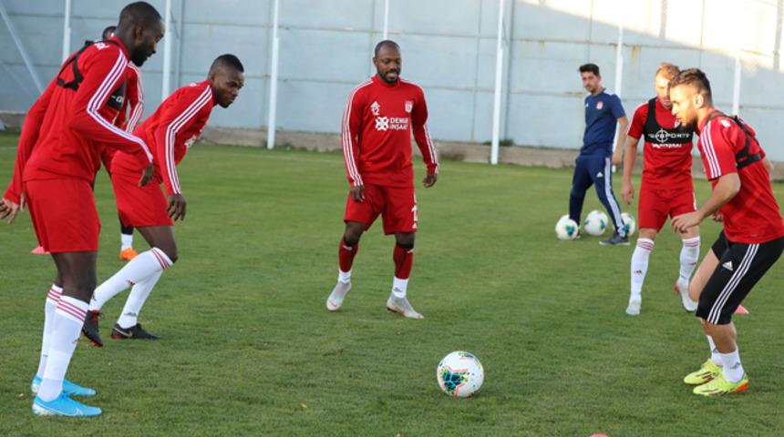 Sivasspor’da neşeli idman