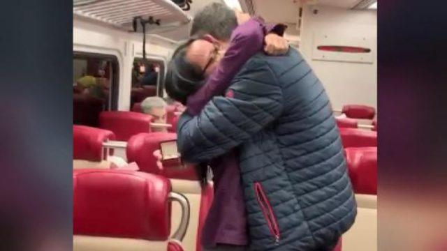 İzmirli gencin New York hızlı treninde sürpriz evlilik teklifi herkesi hayran bıraktı