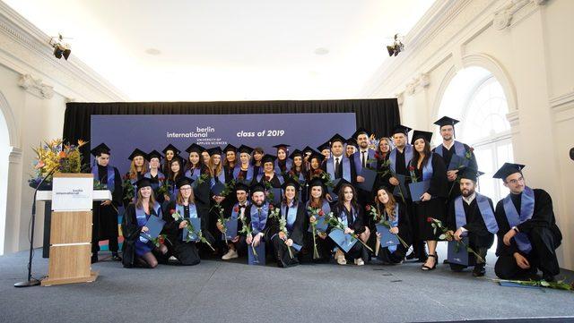 BAU Global'in Berlin'de mezuniyet heyecanı