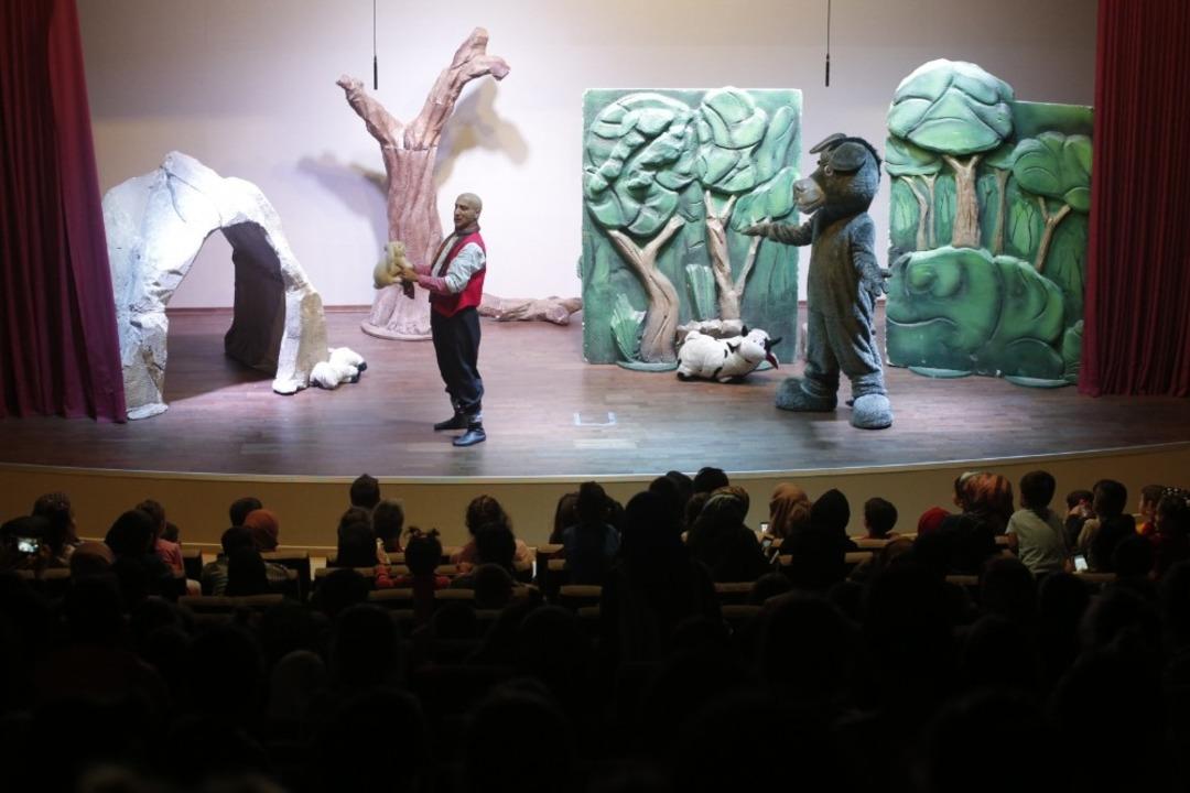 Başakşehir&rsquo;de perdeler a&ccedil;ıldı