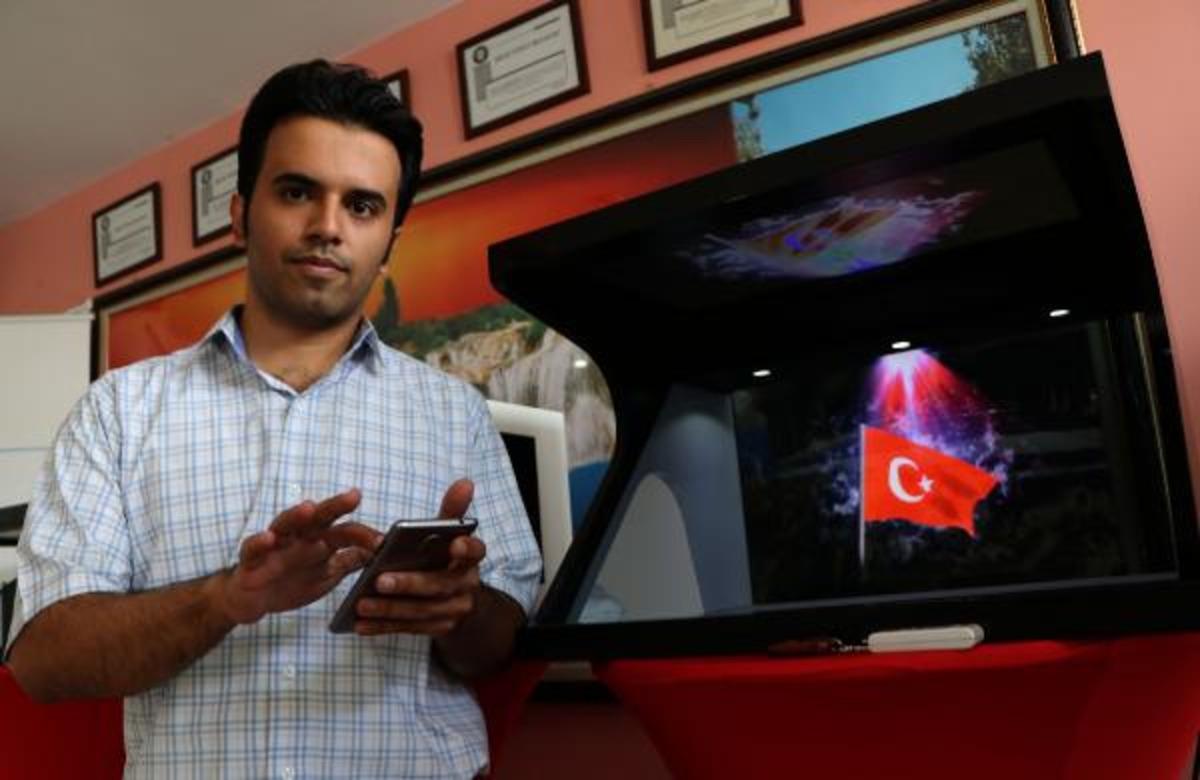 Van'da İranlı m&uuml;hendis 3 boyutlu hologram cihazı &uuml;retti