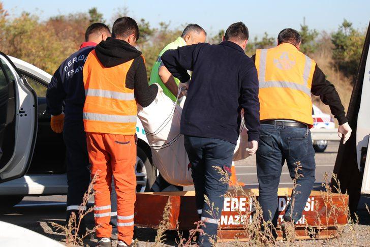 Bolu'da feci kaza! Aynı aileden 3 kişi öldü G3