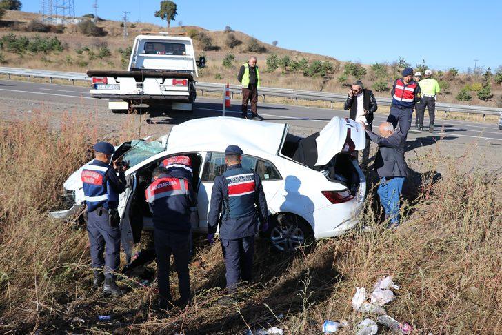 Bolu'da feci kaza! Aynı aileden 3 kişi öldü G5