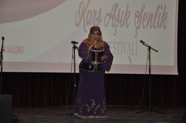 Kars’ta  “Aşık Şenlik Festivali’nin moderatörlüğü Salih Şahin yaptı