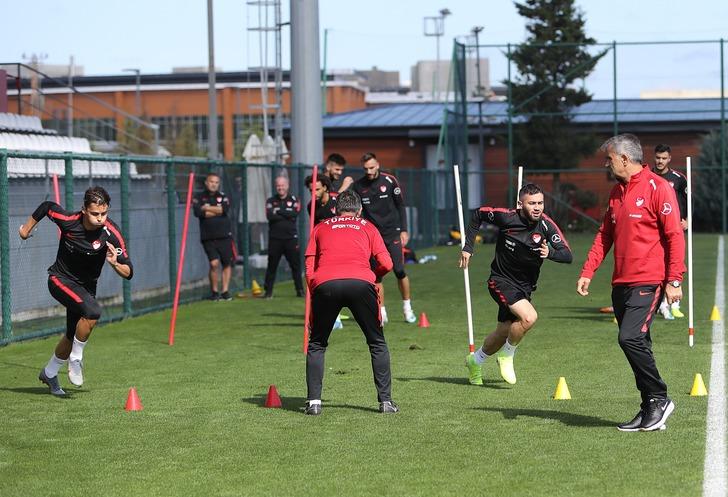 A Milli Takım'da 2 isim kadrodan çıkarıldı G3