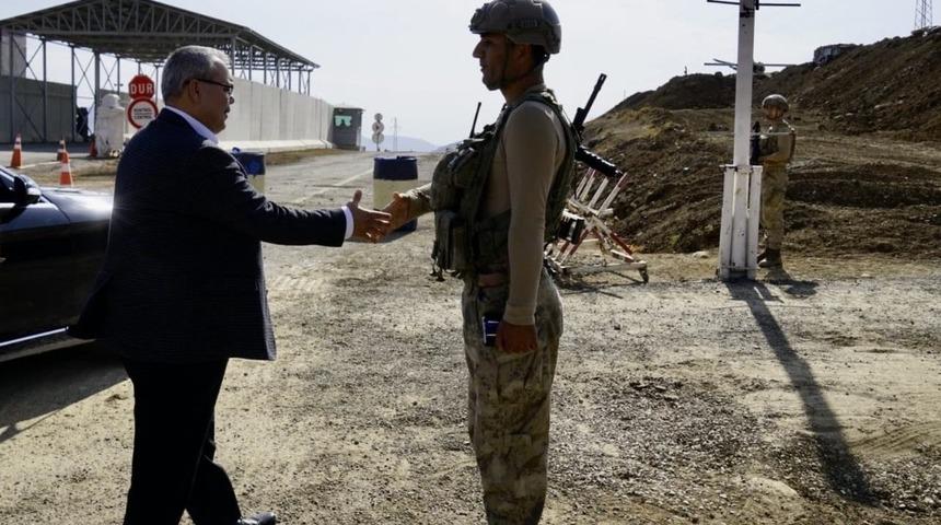 Vali G&uuml;nd&uuml;z&ouml;z Şenyayla &uuml;s b&ouml;lgesini ziyaret etti