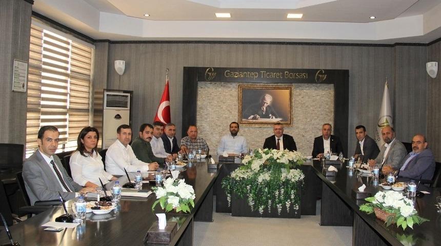 Canlı hayvan sekt&ouml;r temsilcileri ortak meslek komitesi toplantısında bir araya geldi