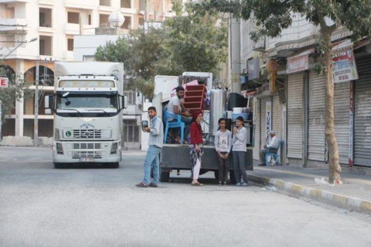 Roket ve havanlı saldırılar sonrasında Nusaybin'den taşınmalar başladı G3