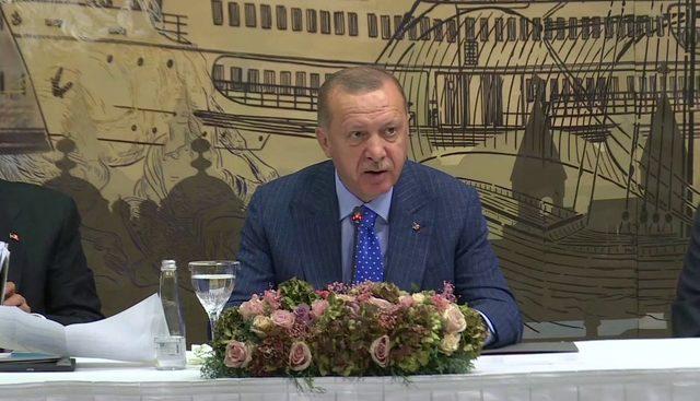 Cumhurbaşkanı Recep Tayyip Erdoğan, ”Ülkemizi ekonomik yaptırımlar konusunda tehdit edenler, Türkiye’yi yolundan döndüremezler