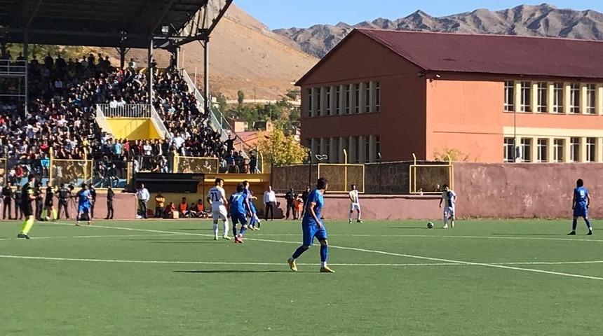 Bitlis &Ouml;zg&uuml;zeldere Spor 3 puanla tanıştı