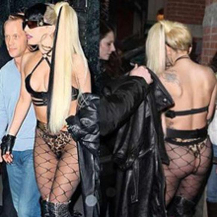 Dondurucu Soğukta i&ccedil; &Ccedil;amaşırıyla! 