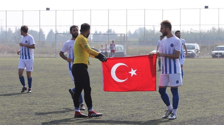 Nergizspor&rsquo;dan Barış Pınarı Harekatına T&uuml;rk bayraklı destek