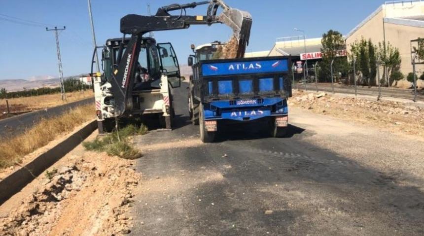 Kahta OSB bağlantı yolu onarılıyor
