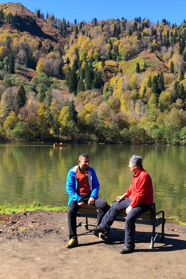 Türkiye’nin sayılı bölgelerinden! Sonbaharın vazgeçilmez noktası: Karagöl Tabiat Parkı  G3