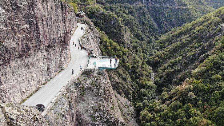 Türkiye'nin en yüksek cam seyir terası Hatila Vadisi Milli Parkı'nda G5