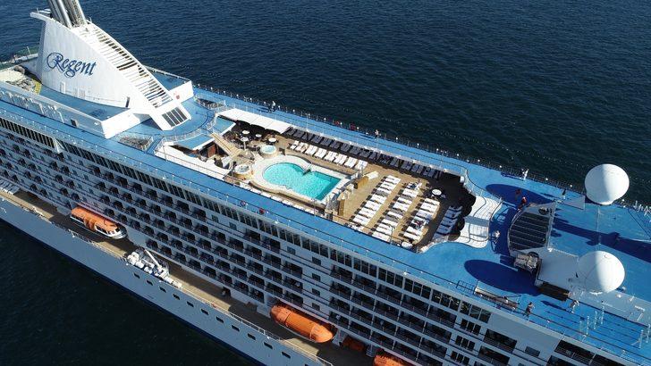 İstanbul'a dev konuk... 672 yolculu kruvaziyer gemisi Sarayburnu'nda G2